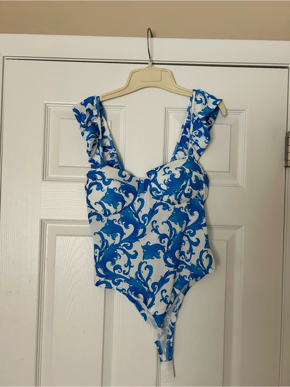 Imported from Paris 🇫🇷 Blue & White Square-Neck Tank Bodysuit - OS (S-M). - Picture 4 of 6